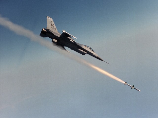 F-16_Fires_AIM-7_lg