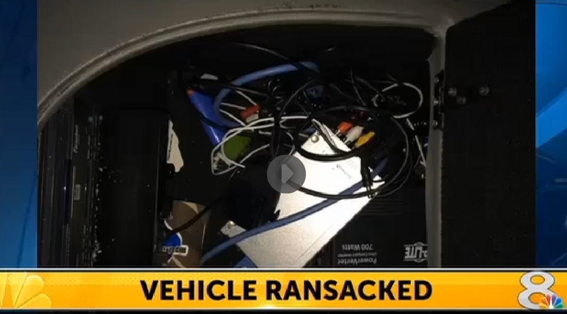 Vehicle_Ransacked